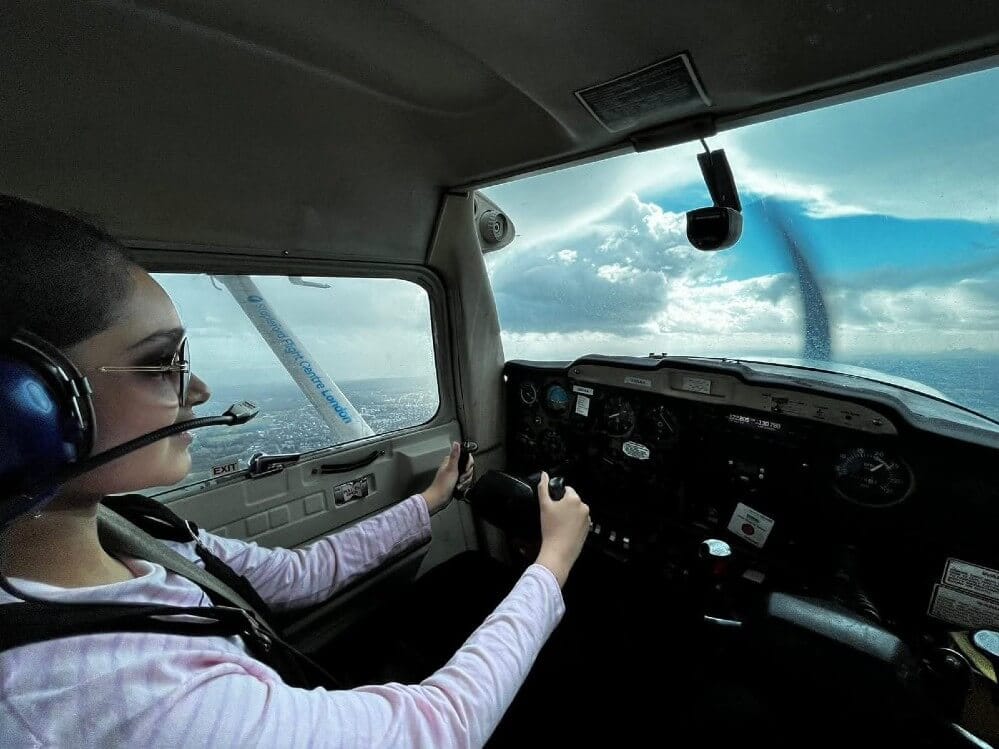flying-an-aircraft-beautifully-and-smart